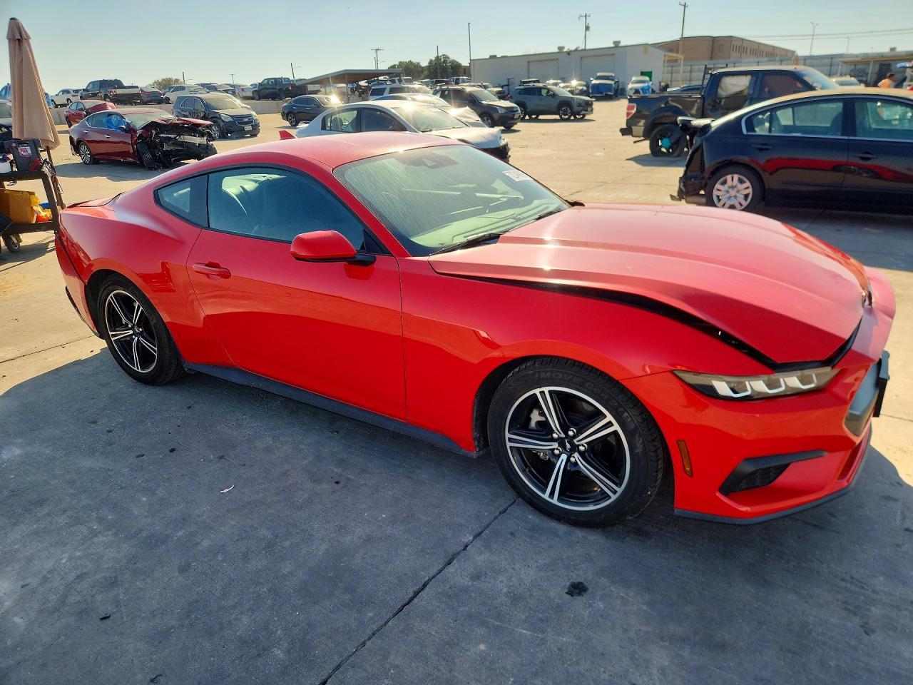 2024 Ford Mustang - zdjęcie 4
