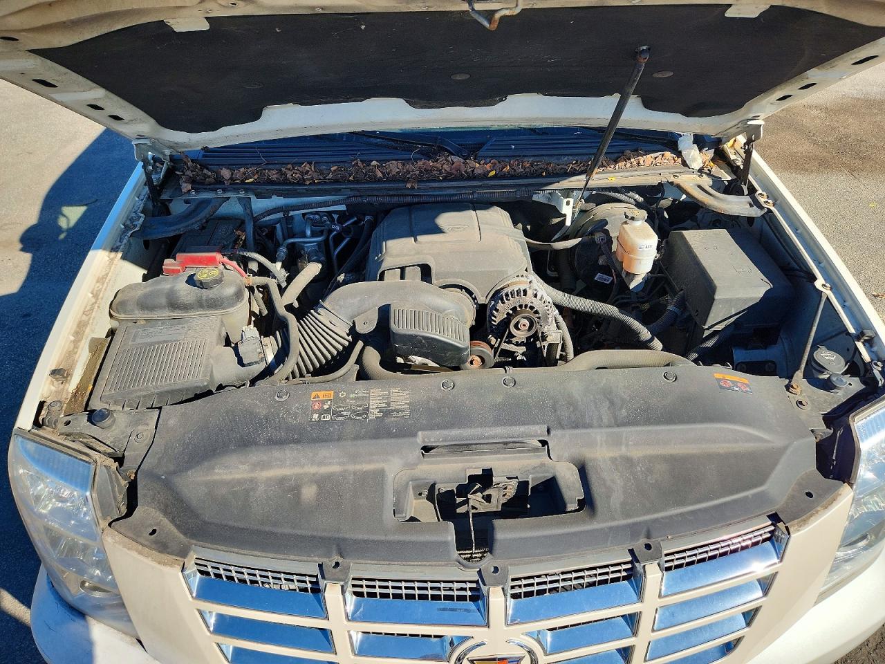 2014 Cadillac Escalade Luxury - zdjęcie 12