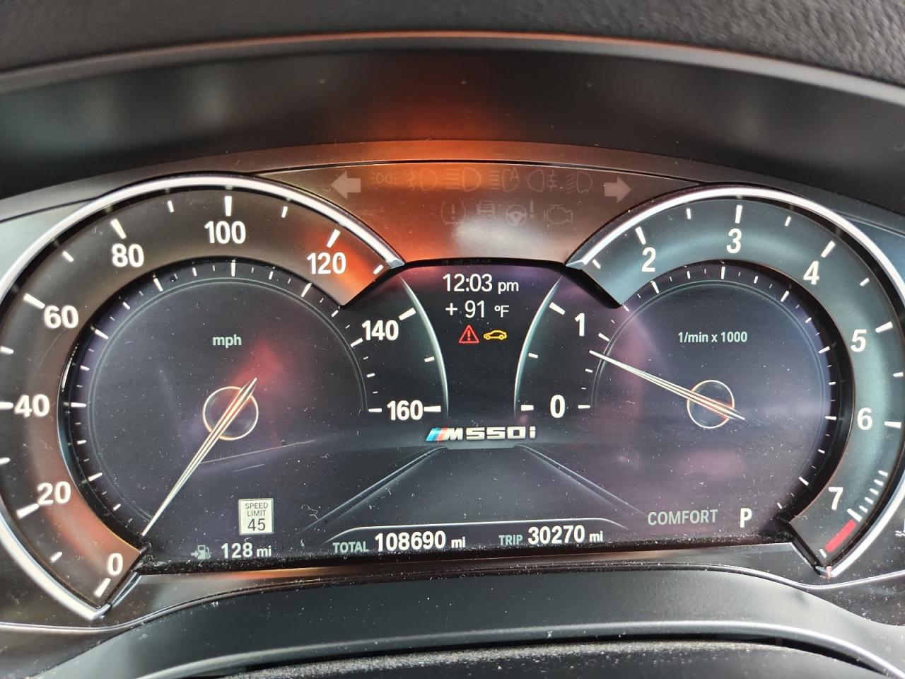 2019 BMW Seria 5 M550i - zdjęcie 9
