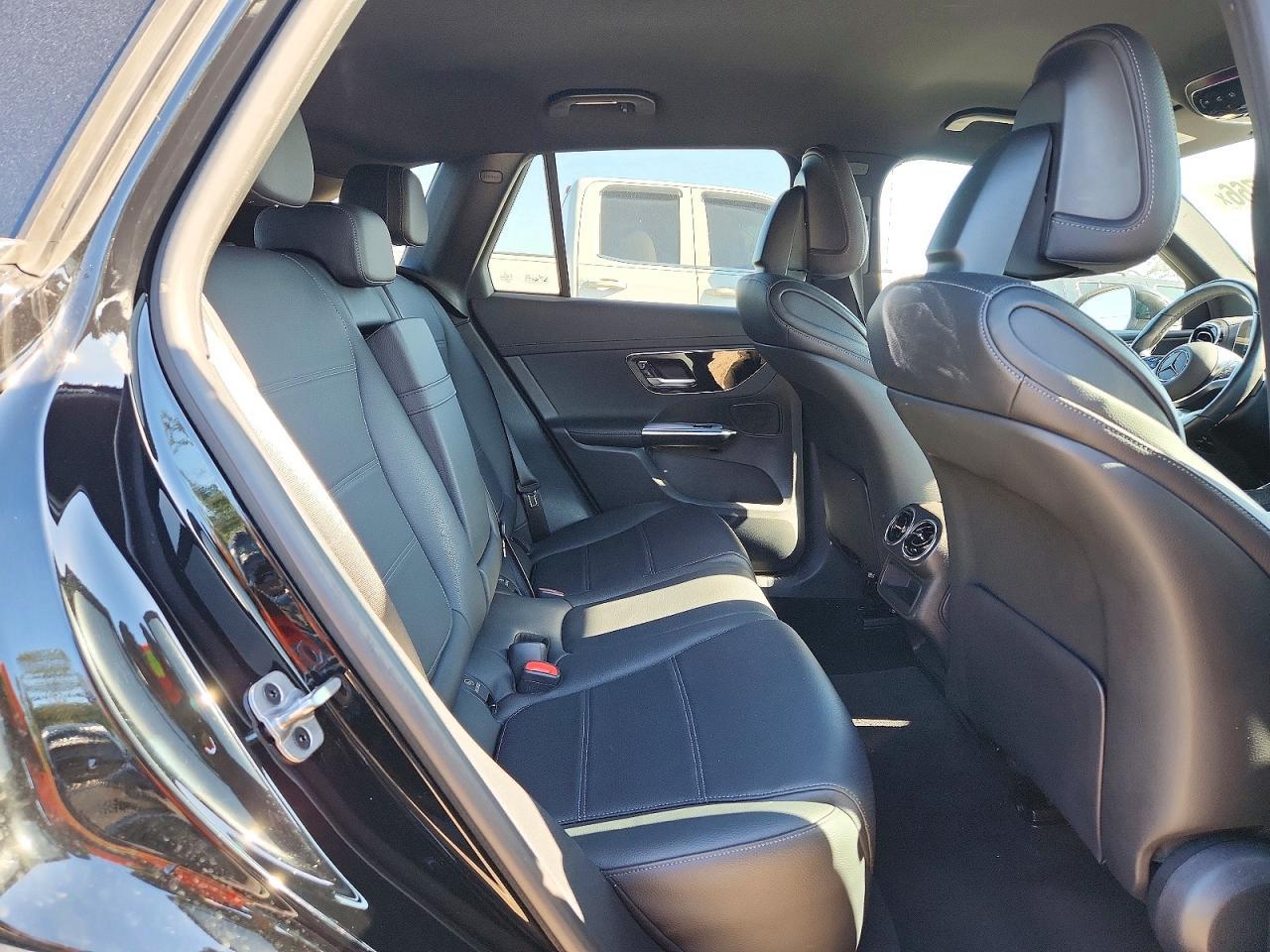 2023 Mercedes-Benz Glc 300 4Matic - zdjęcie 11