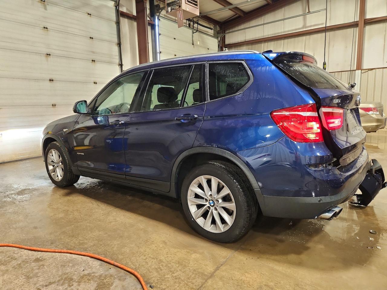 2017 BMW X3 xDrive28I - zdjęcie 2