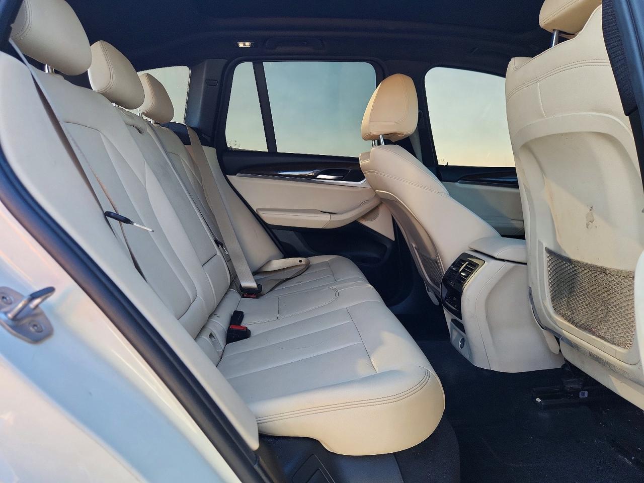 2018 BMW X3 xDrive30I - zdjęcie 10
