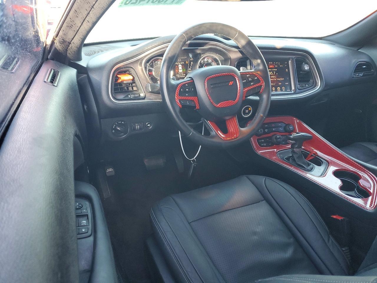 2015 Dodge Challenger Sxt - zdjęcie 8