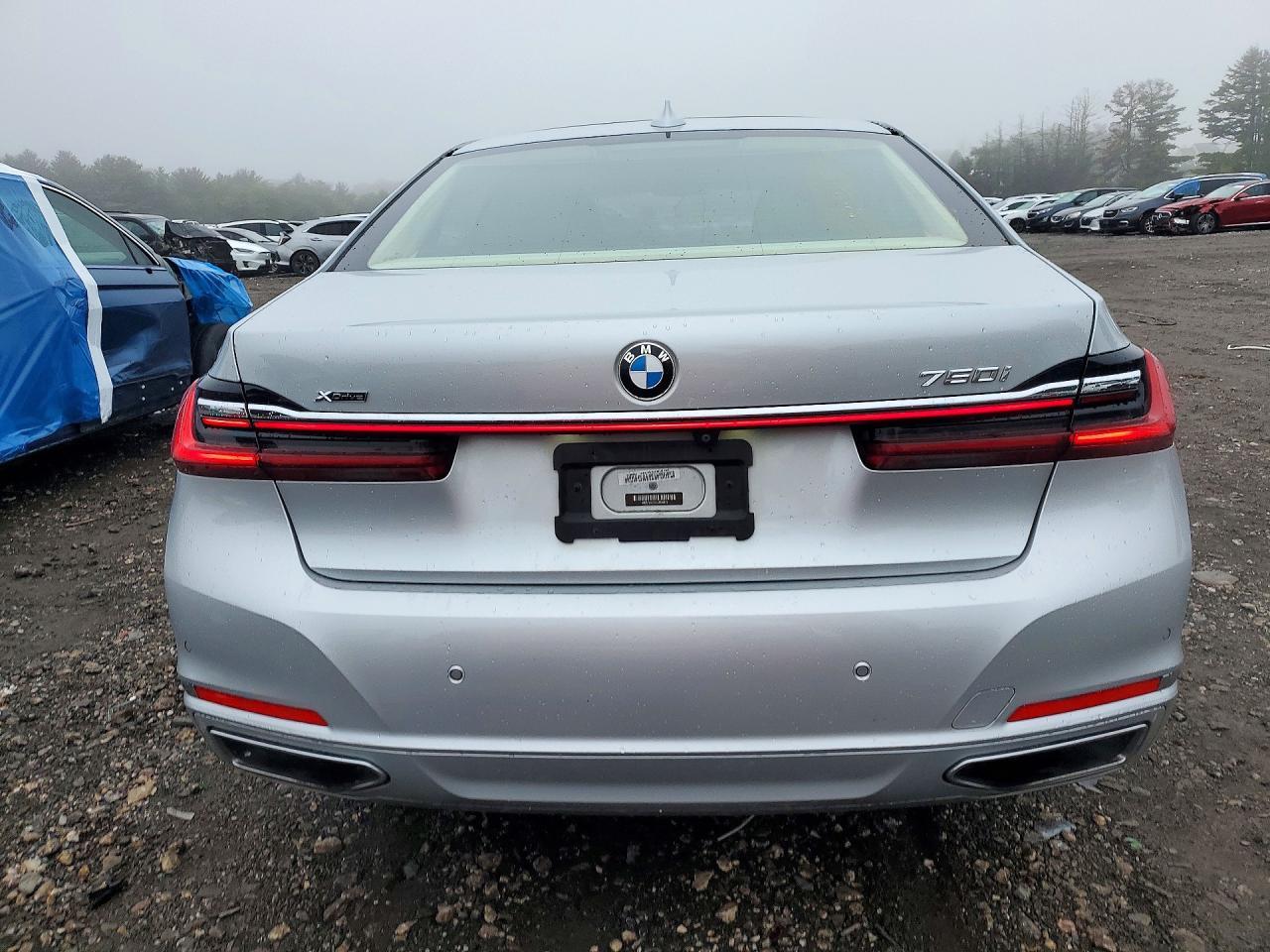 2020 BMW Seria 7 750i - zdjęcie 6