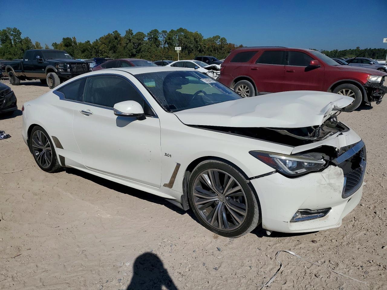 2017 Infiniti Q60 3.0T Premium - zdjęcie 4