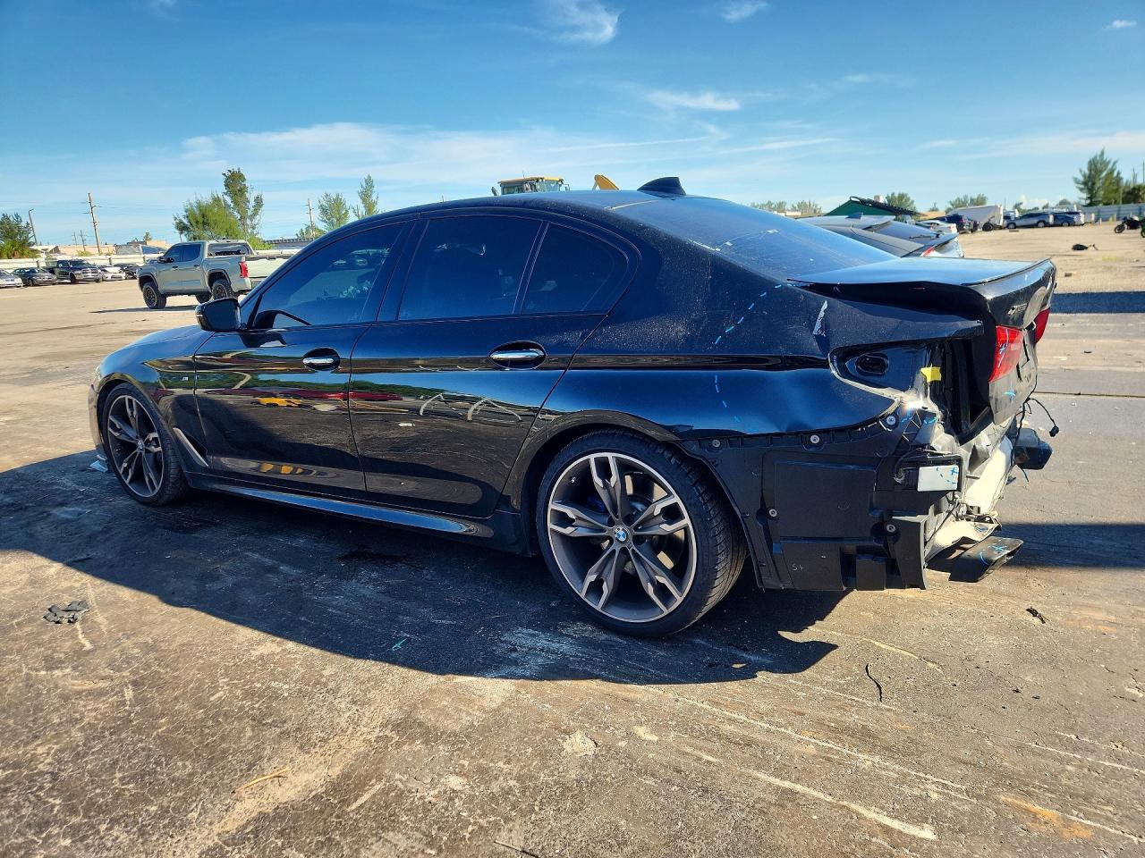 2018 BMW Seria 5 M550i - zdjęcie 2