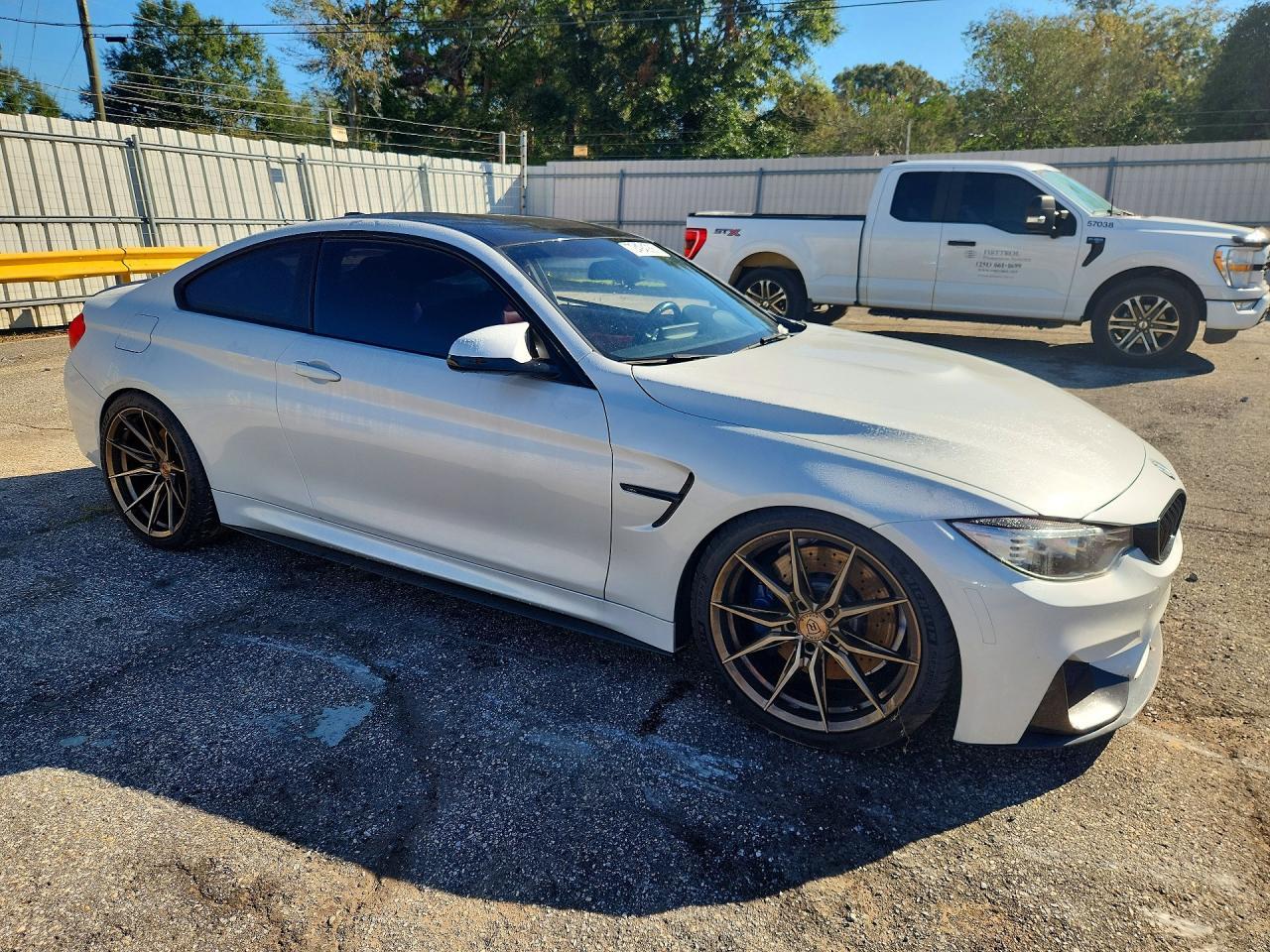 2017 BMW M4 - zdjęcie 4