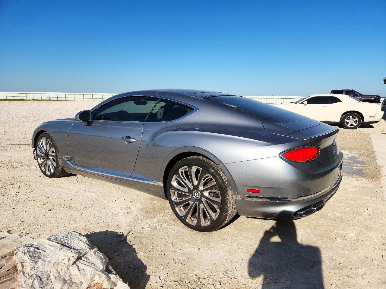 2021 Bentley Continental Gt - zdjęcie 2
