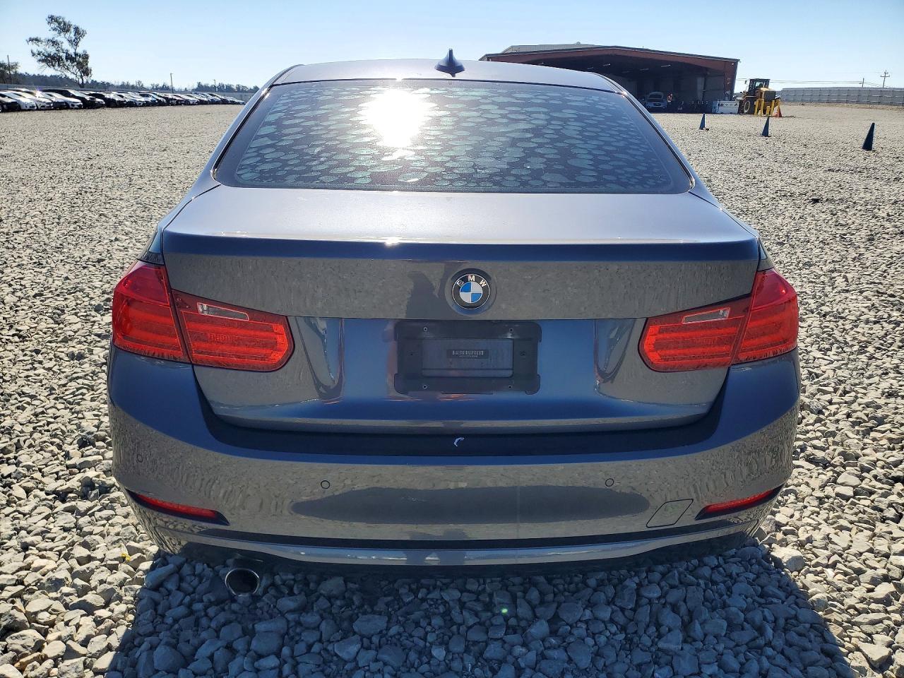 2014 BMW 320 I - zdjęcie 6