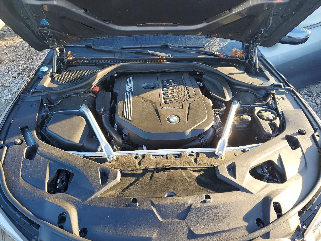 2022 BMW Seria 8 840i - zdjęcie 11