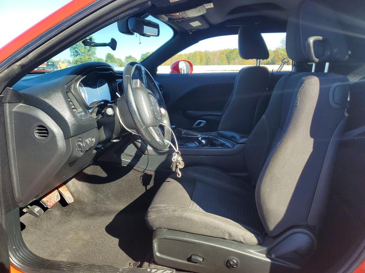 2015 Dodge Challenger Sxt - zdjęcie 7