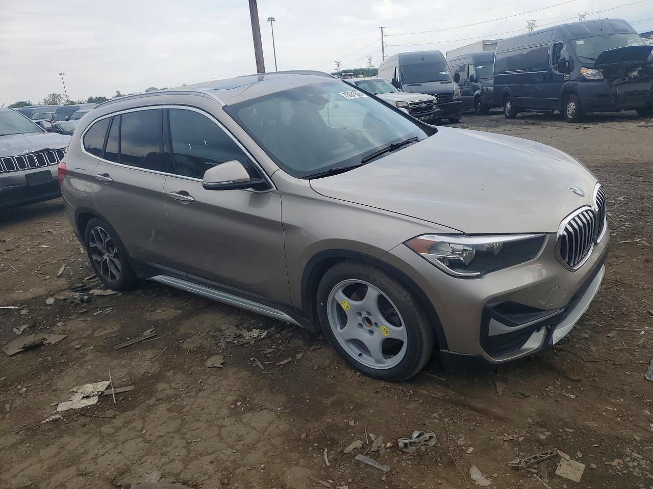 2021 BMW X1 xDrive28I - zdjęcie 4
