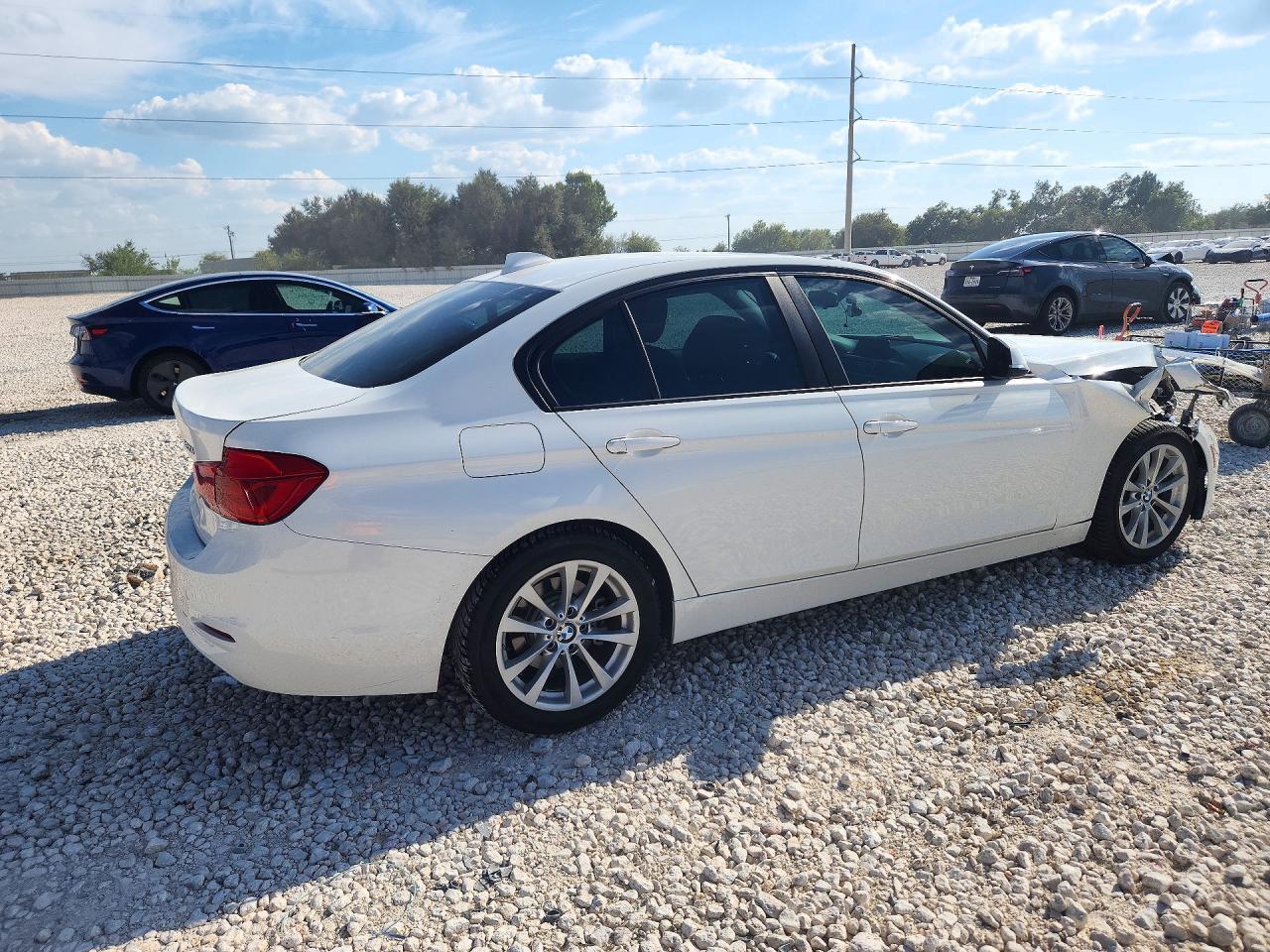 2018 BMW Seria 3 320i - zdjęcie 3