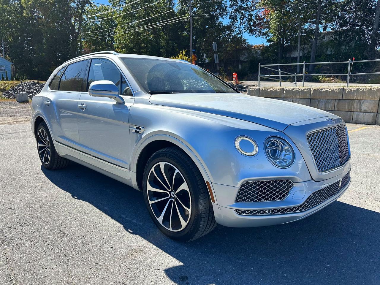 2017 Bentley Bentayga - zdjęcie 4