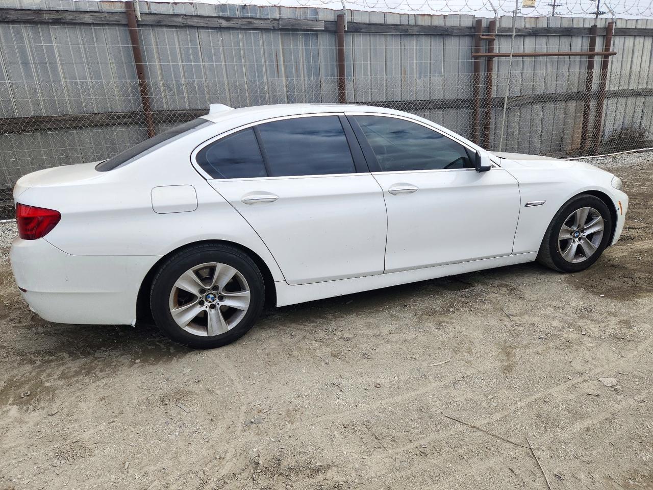 2013 BMW 528 I - zdjęcie 3