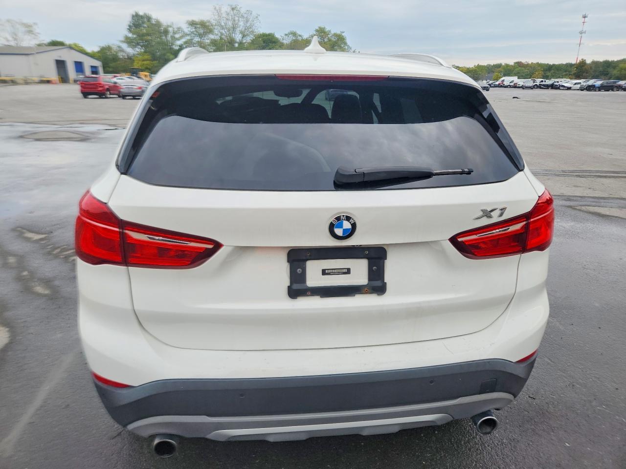 2017 BMW X1 xDrive28I - zdjęcie 6