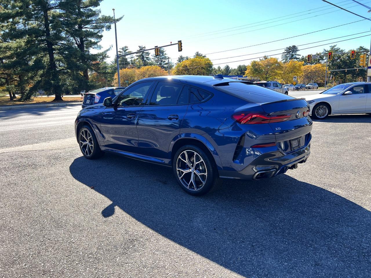 2021 BMW X6 M50I - zdjęcie 3