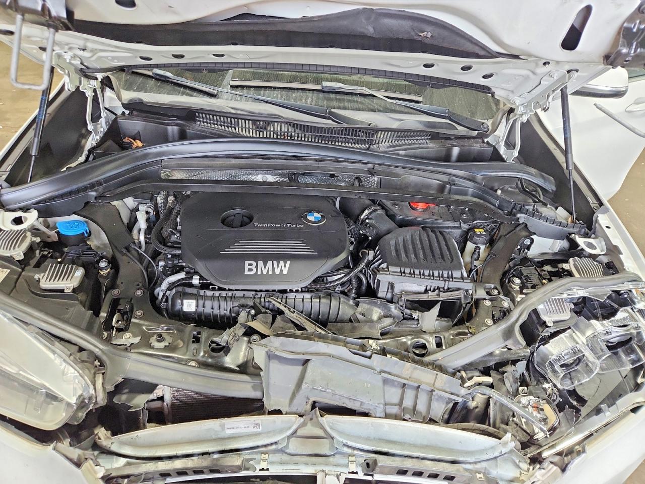 2017 BMW X1 xDrive28I - zdjęcie 12