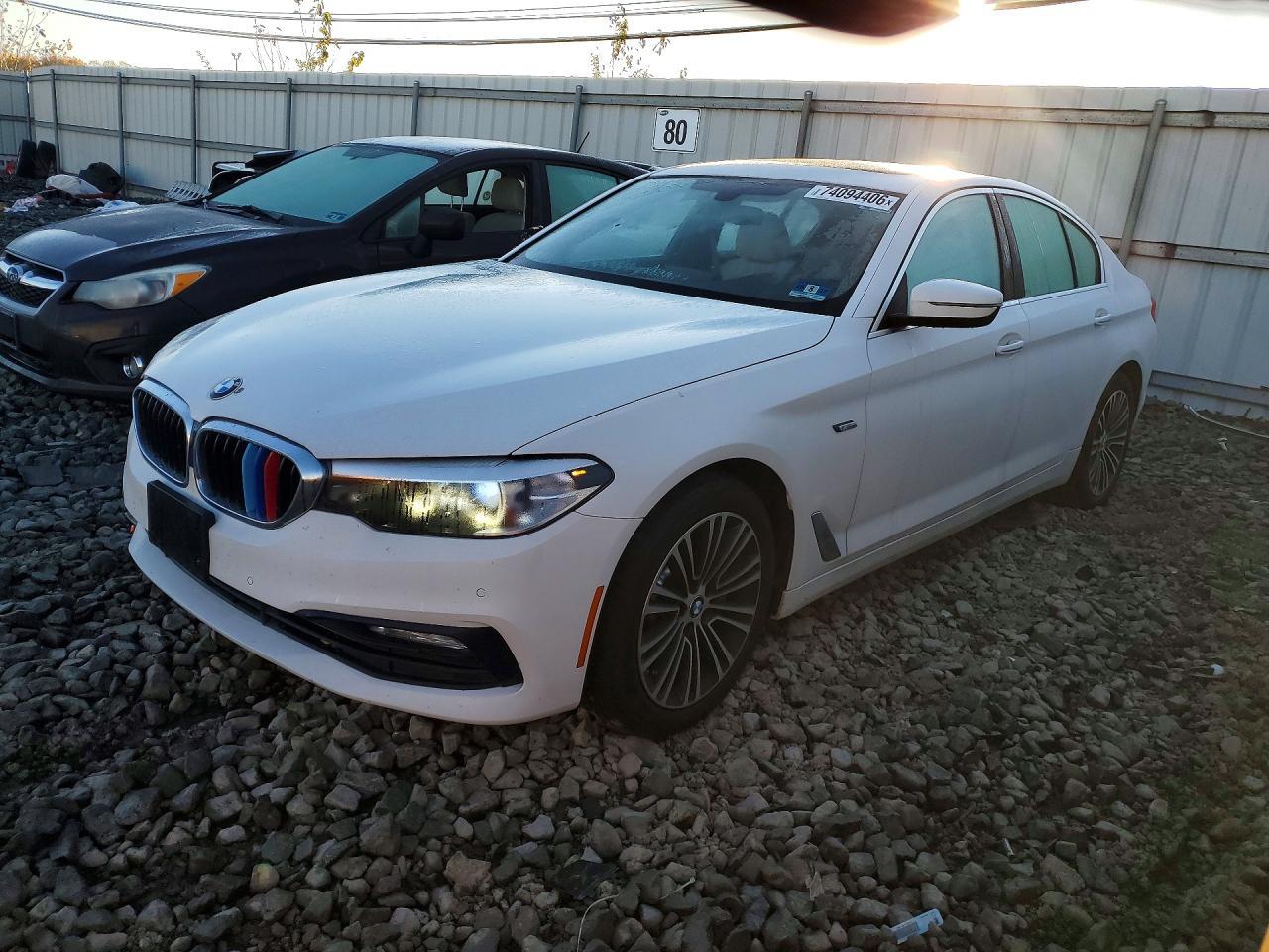 2017 BMW Seria 5 530i - zdjęcie główne