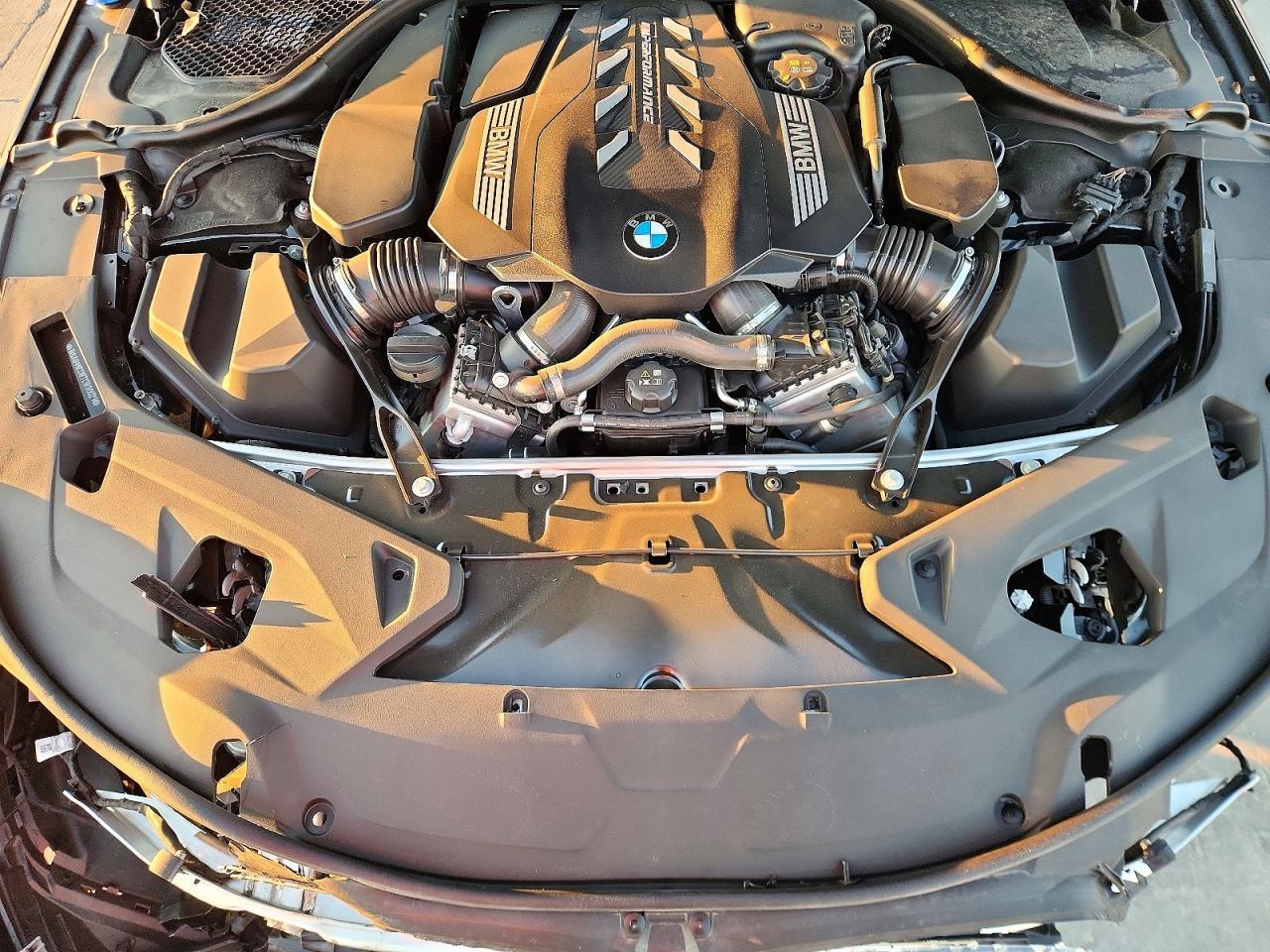 2026 BMW Seria 8 M850i - zdjęcie 11