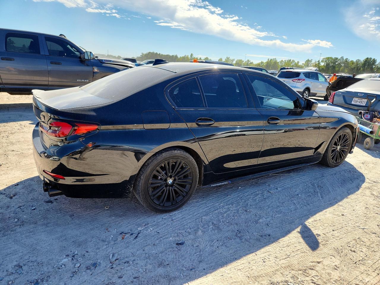 2019 BMW 530 I - zdjęcie 3