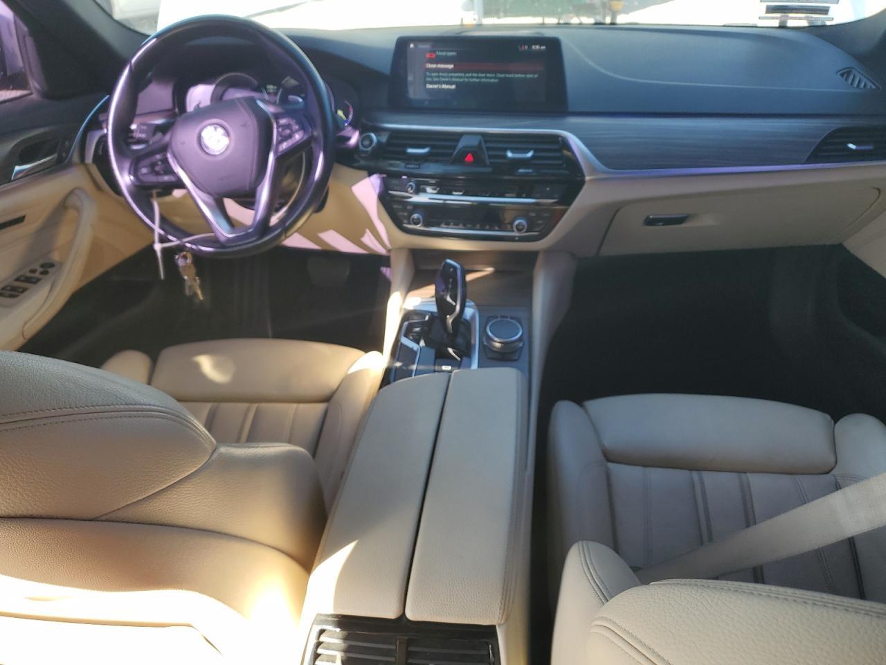 2017 BMW 540 I - zdjęcie 8