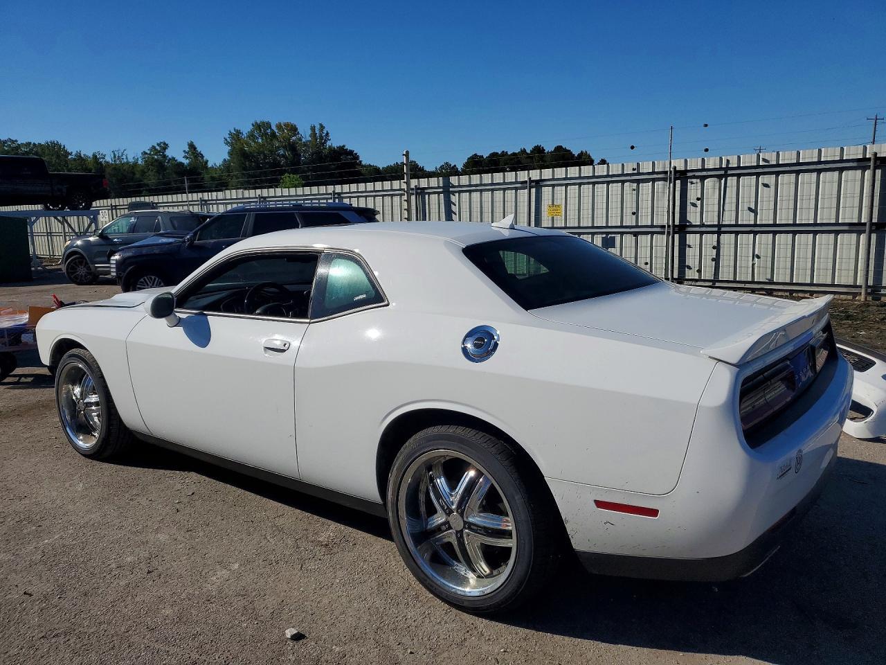 2018 Dodge Challenger Sxt - zdjęcie 2