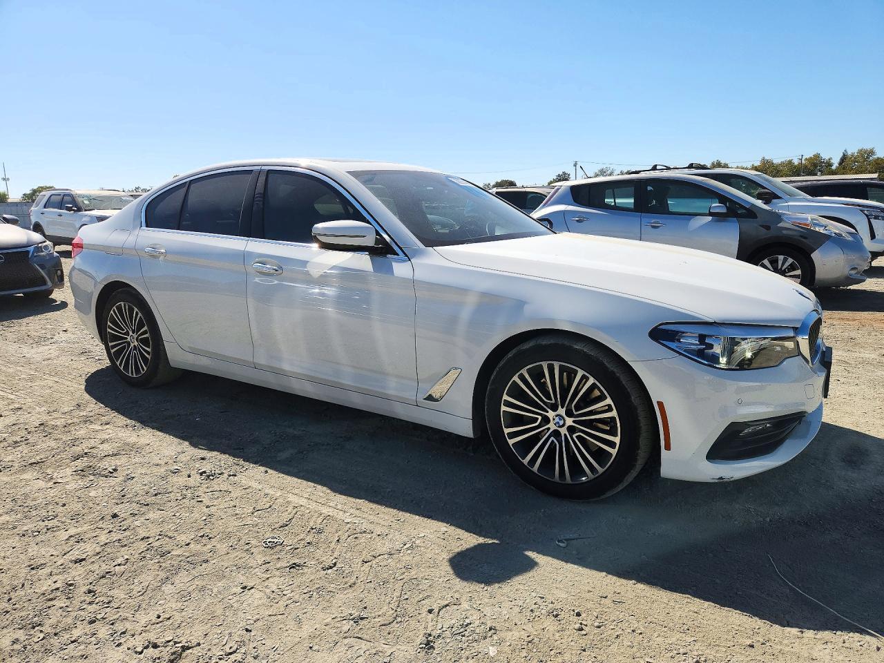 2017 BMW 530 I - zdjęcie 4