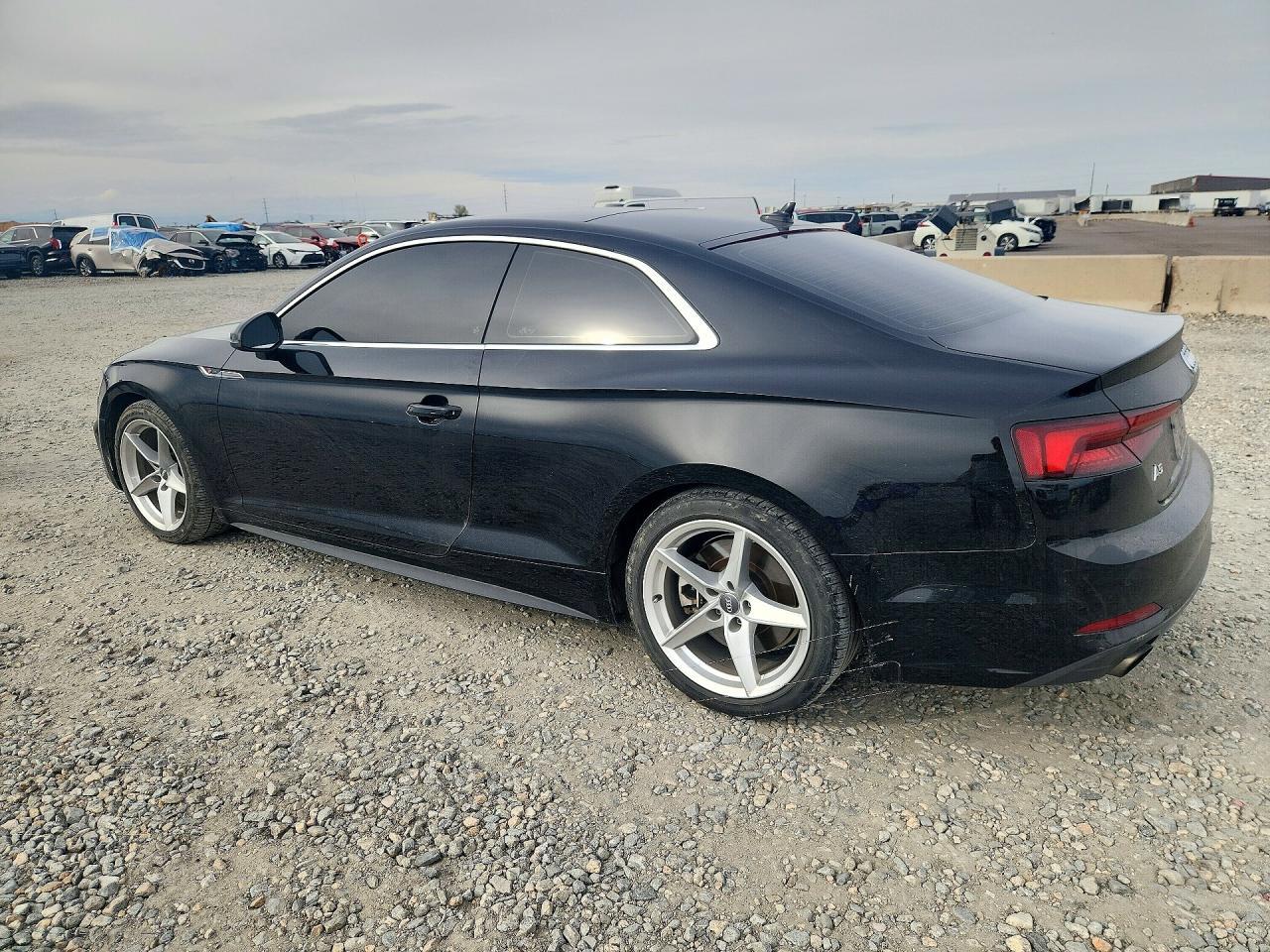 2019 Audi A5 Premium Plus - zdjęcie 2