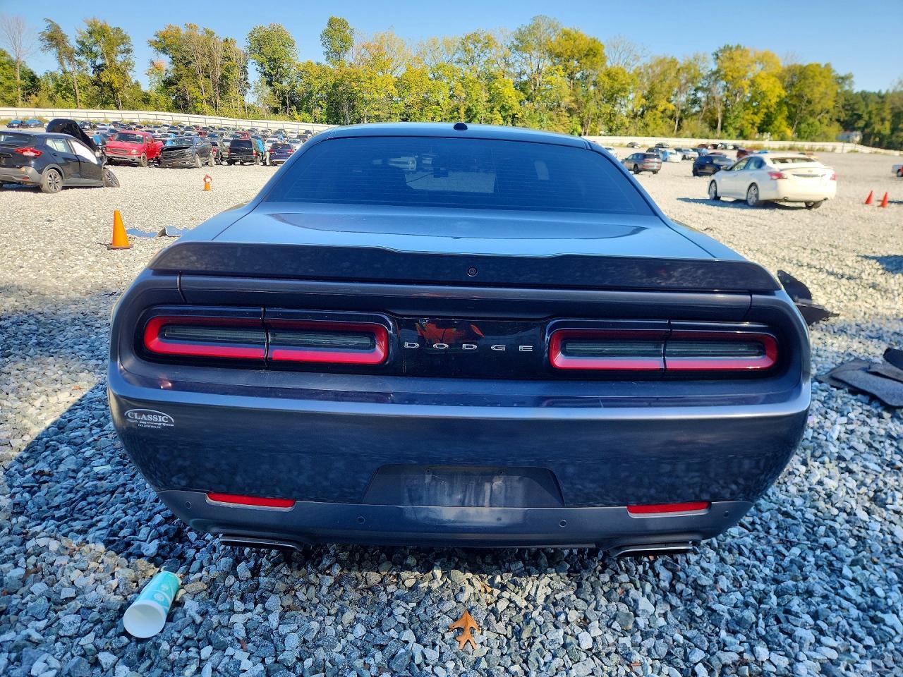 2015 Dodge Challenger Sxt - zdjęcie 6