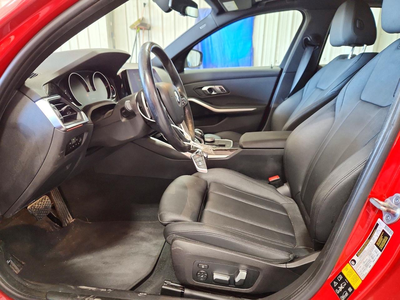 2020 BMW Seria 3 330i - zdjęcie 7