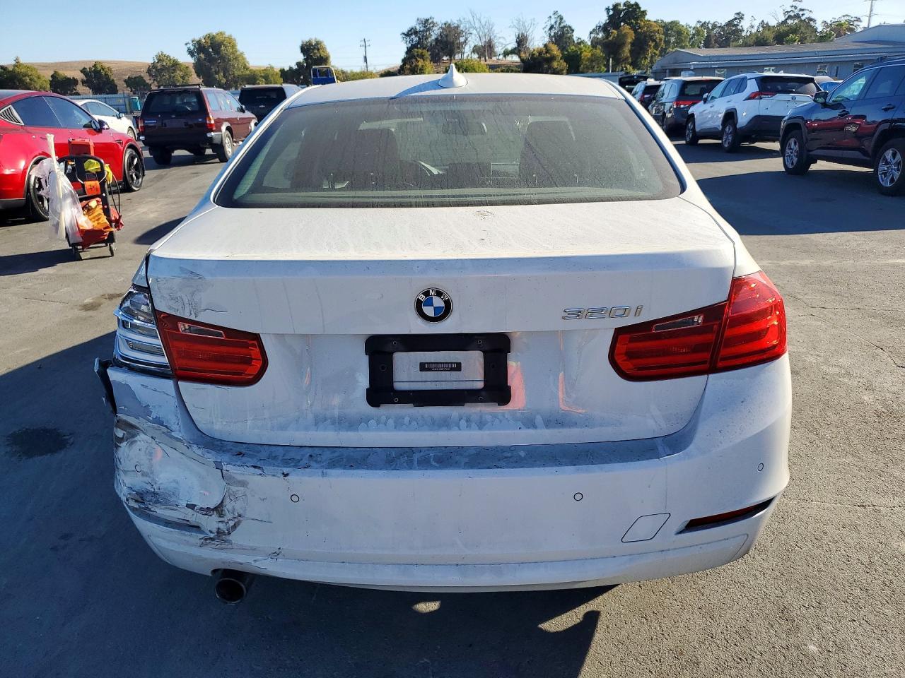 2014 BMW 320 I - zdjęcie 6