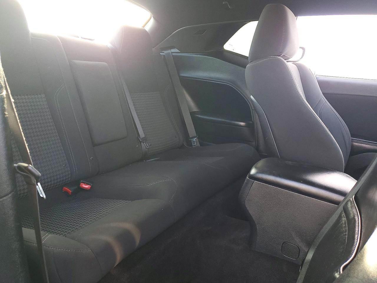 2018 Dodge Challenger Sxt - zdjęcie 10