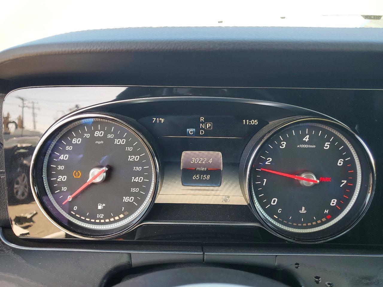 2018 Mercedes-Benz E 400 - zdjęcie 9