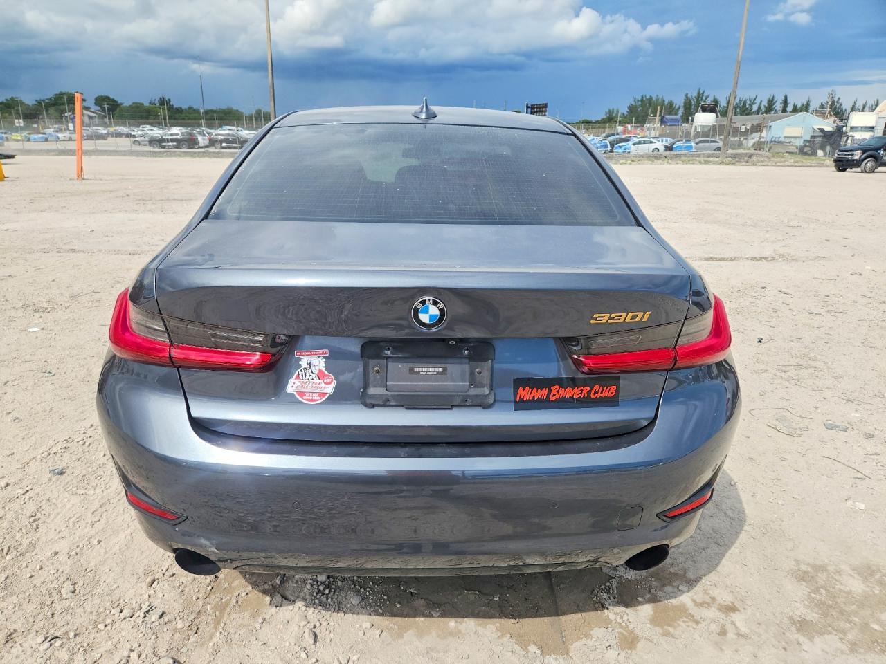 2021 BMW 330I - zdjęcie 6