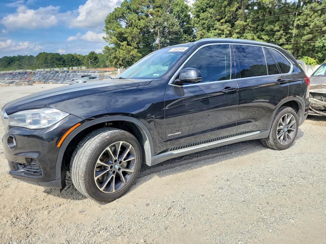 2016 BMW X5 xDrive50I - zdjęcie główne