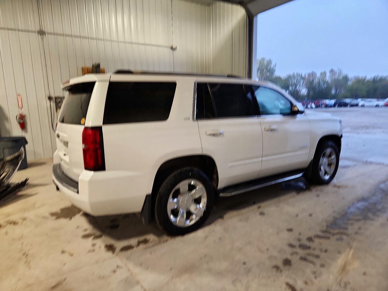 2016 Chevrolet Tahoe K1500 Ltz - zdjęcie 3