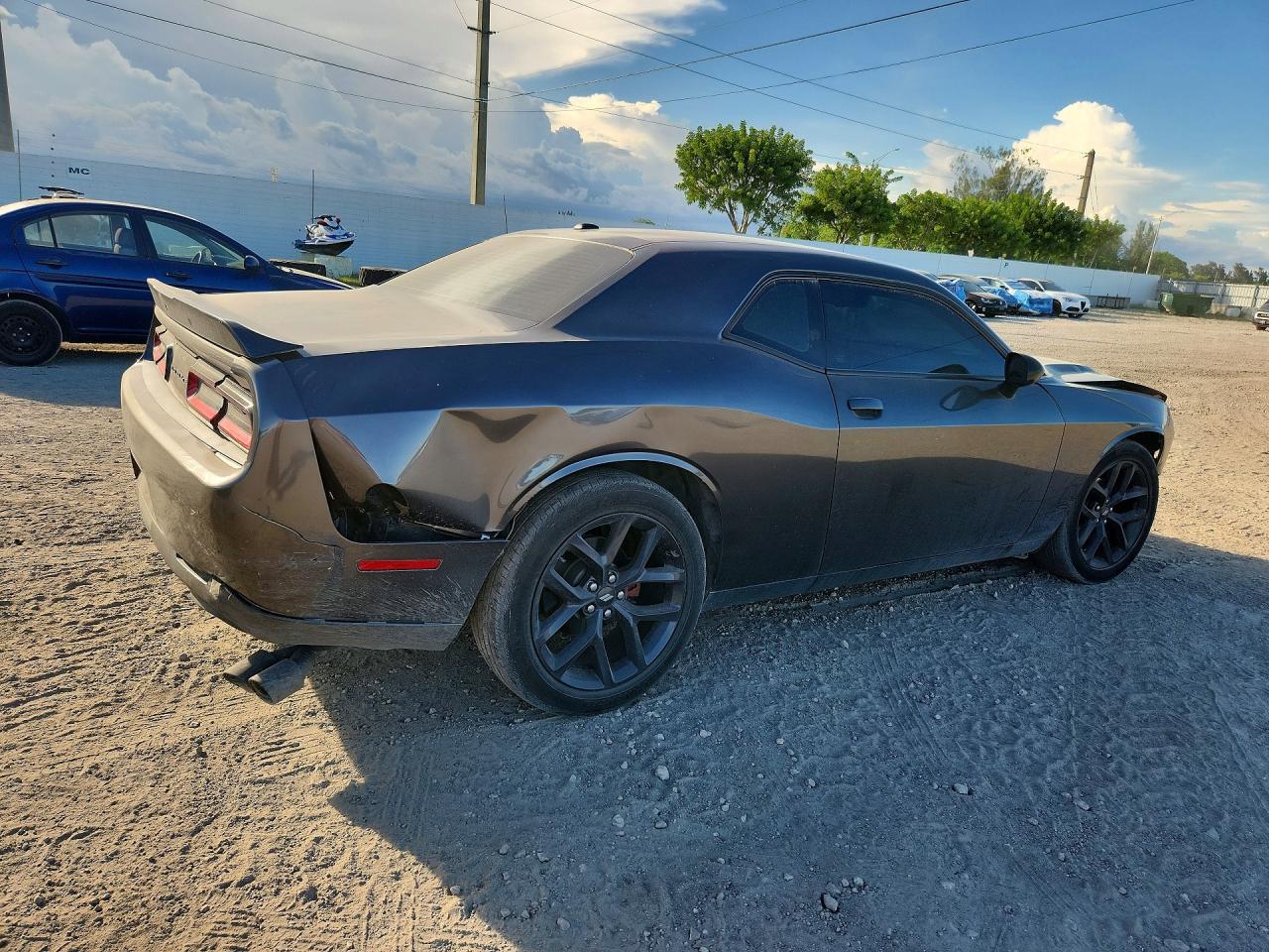 2020 Dodge Challenger Sxt - zdjęcie 3