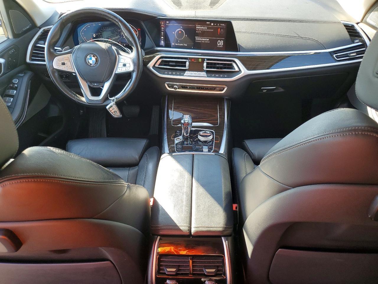 2021 BMW X7 xDrive40I - zdjęcie 8