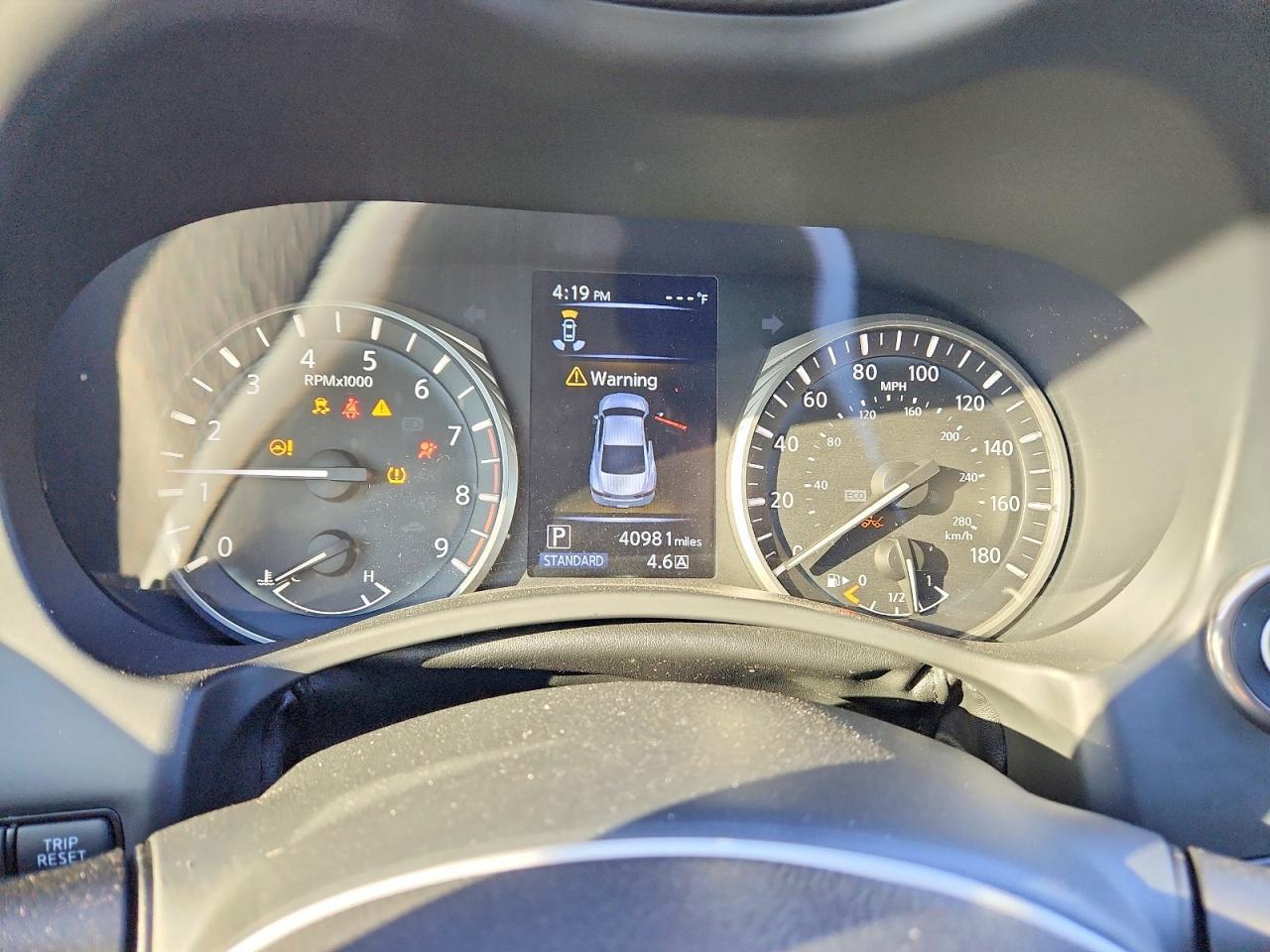 2022 Infiniti Q60 Red Sport 400 - zdjęcie 9