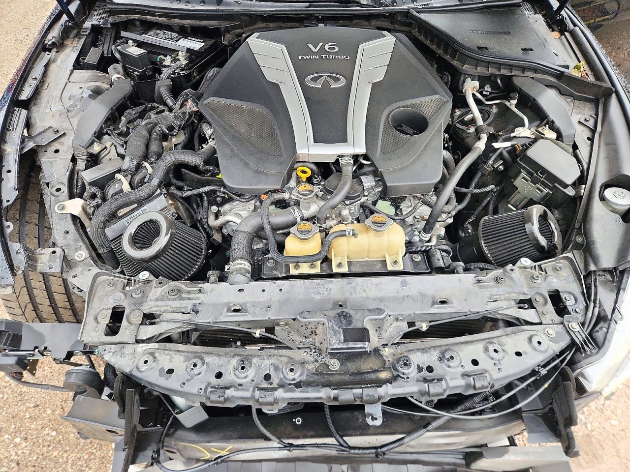 2018 Infiniti Q60 Red Sport 400 - zdjęcie 11