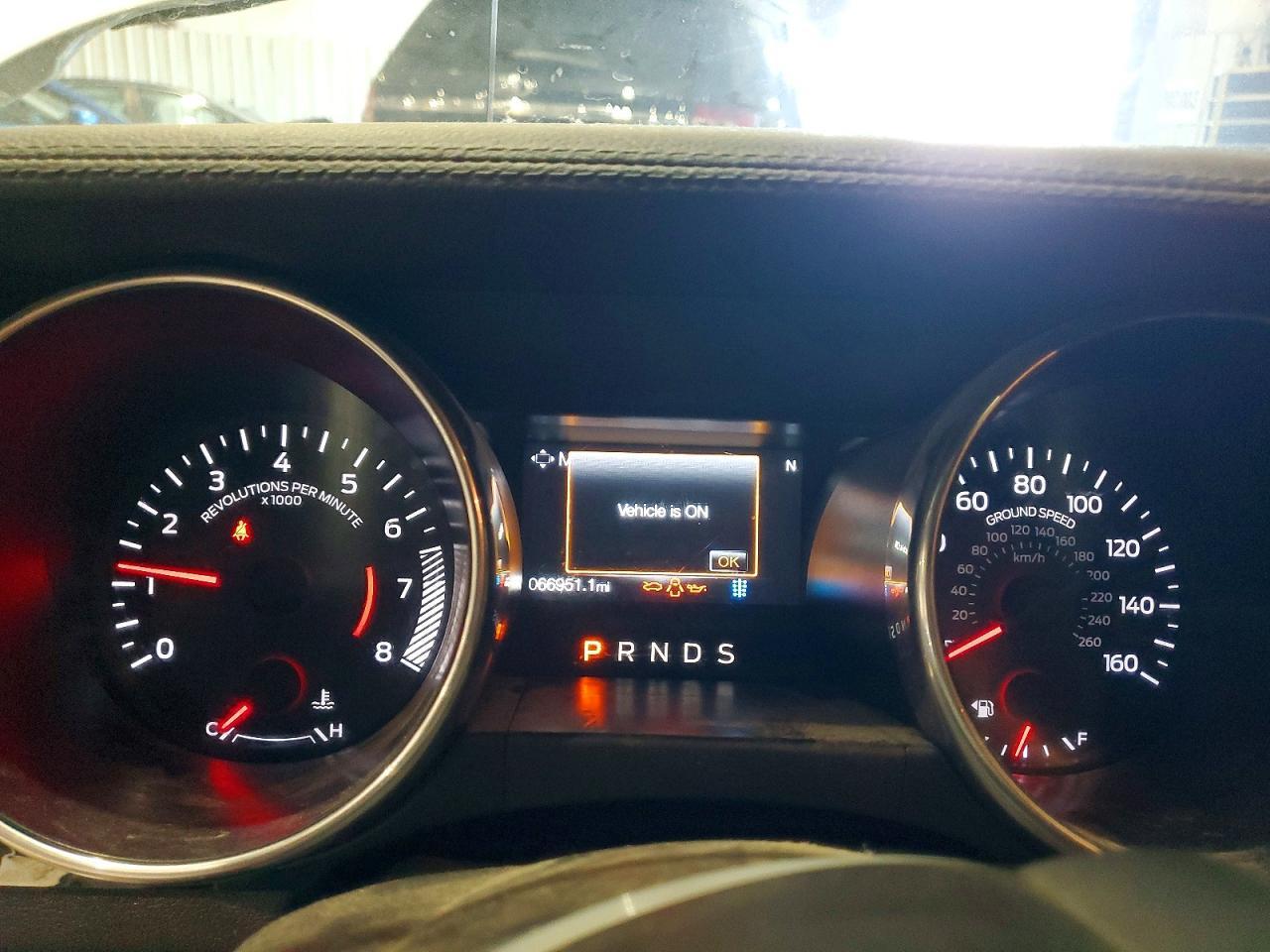 2021 Ford Mustang - zdjęcie 9