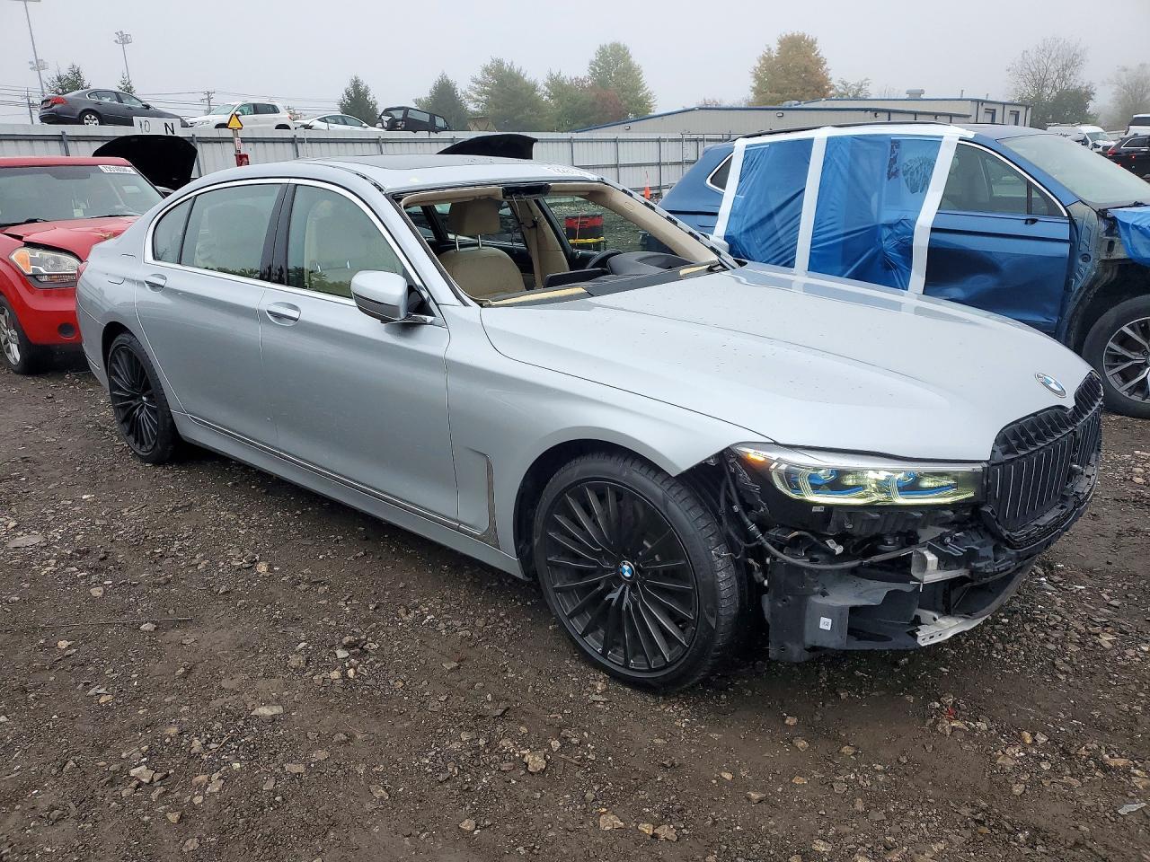 2020 BMW Seria 7 750i - zdjęcie 4