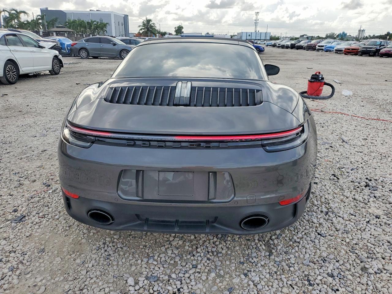 2024 Porsche 911 Targa 4S - zdjęcie 6