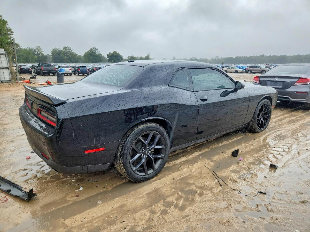 2023 Dodge Challenger Sxt - zdjęcie 3