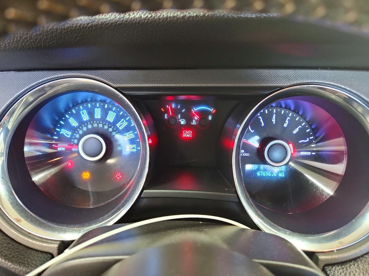 2014 Ford Mustang Base - zdjęcie 9