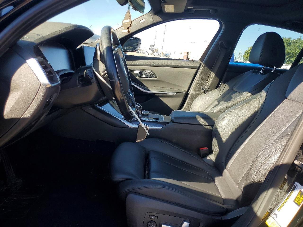 2019 BMW 330I - zdjęcie 7