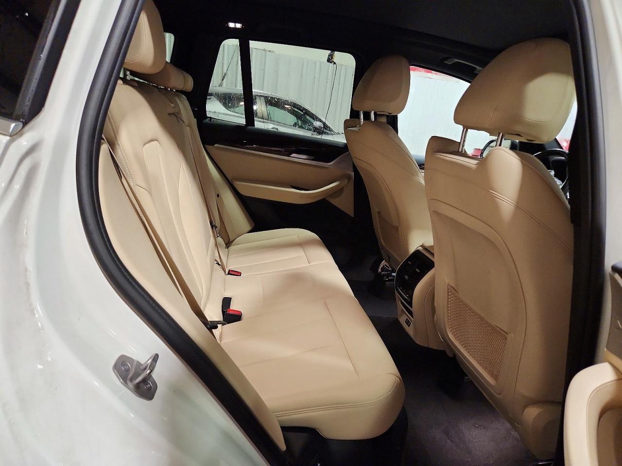 2021 BMW X3 xDrive30I - zdjęcie 10