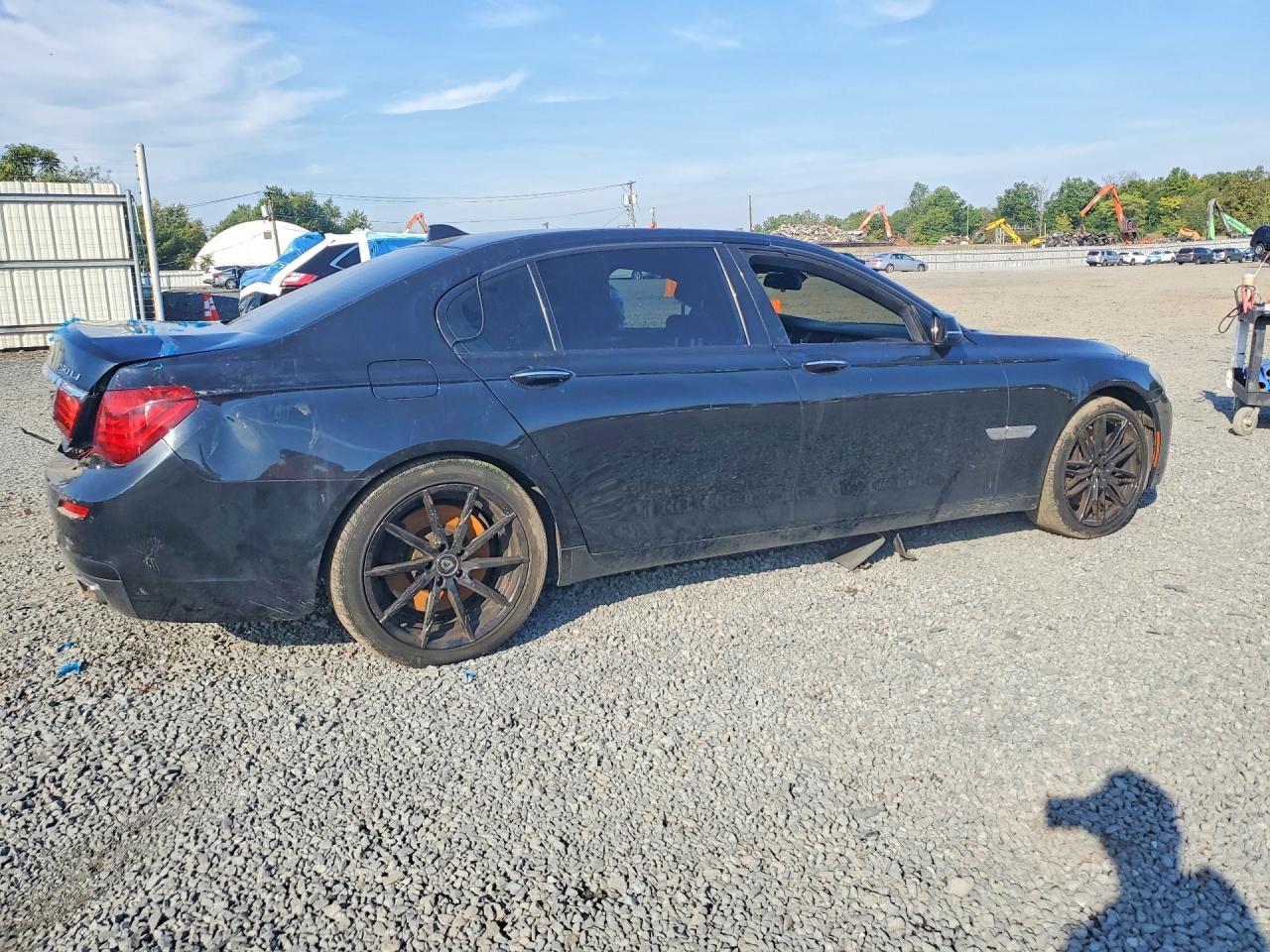 2014 BMW 750 Li - zdjęcie 3