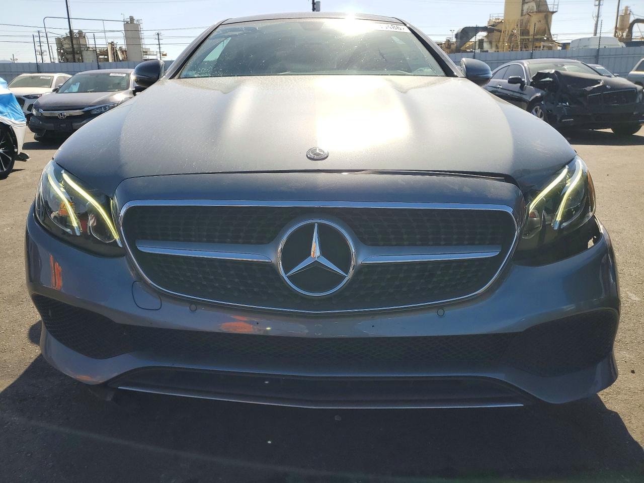 2018 Mercedes-Benz E 400 - zdjęcie 5